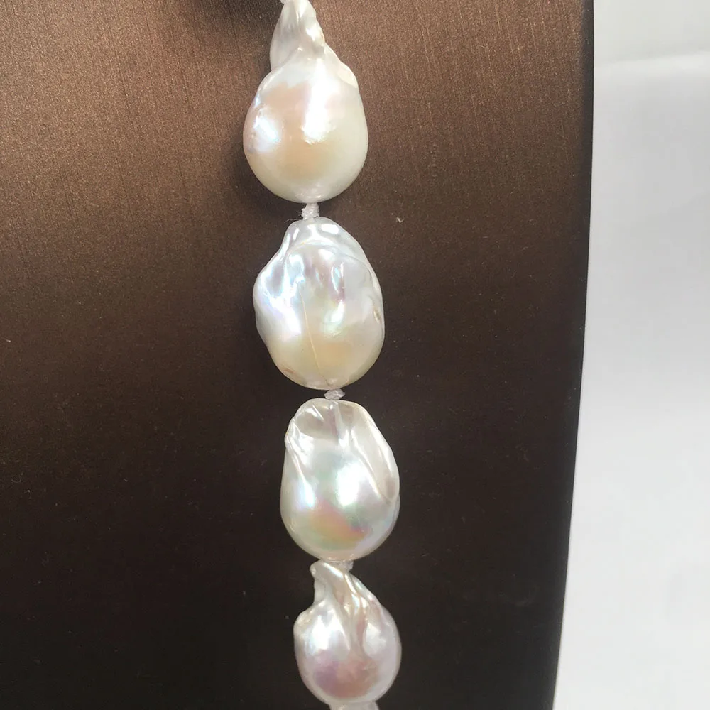 Nature Freshwater Big Baroque Pearl Necklace AA Grade with Good Luster Unique Color Flawless Present for Jewelry Lovers