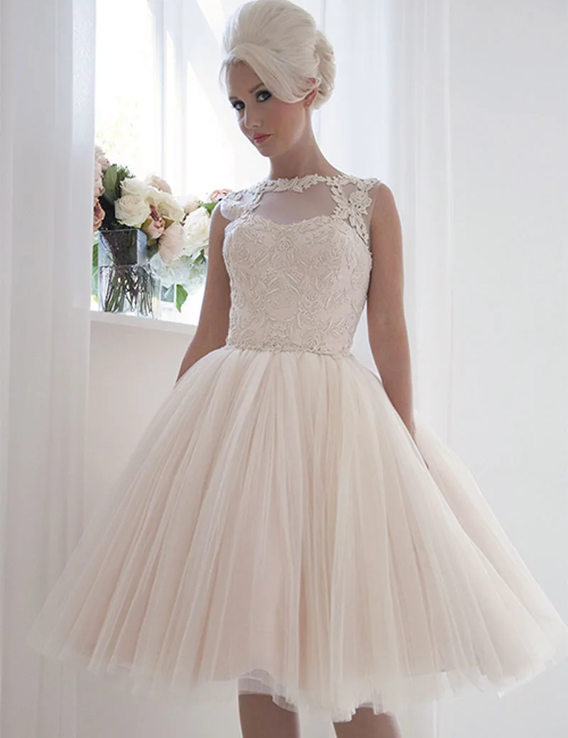 2016 Winter Vintage Champagne Lace Wedding Dresses Custom Made Knee Length Short Reception Dress Bridal Dress