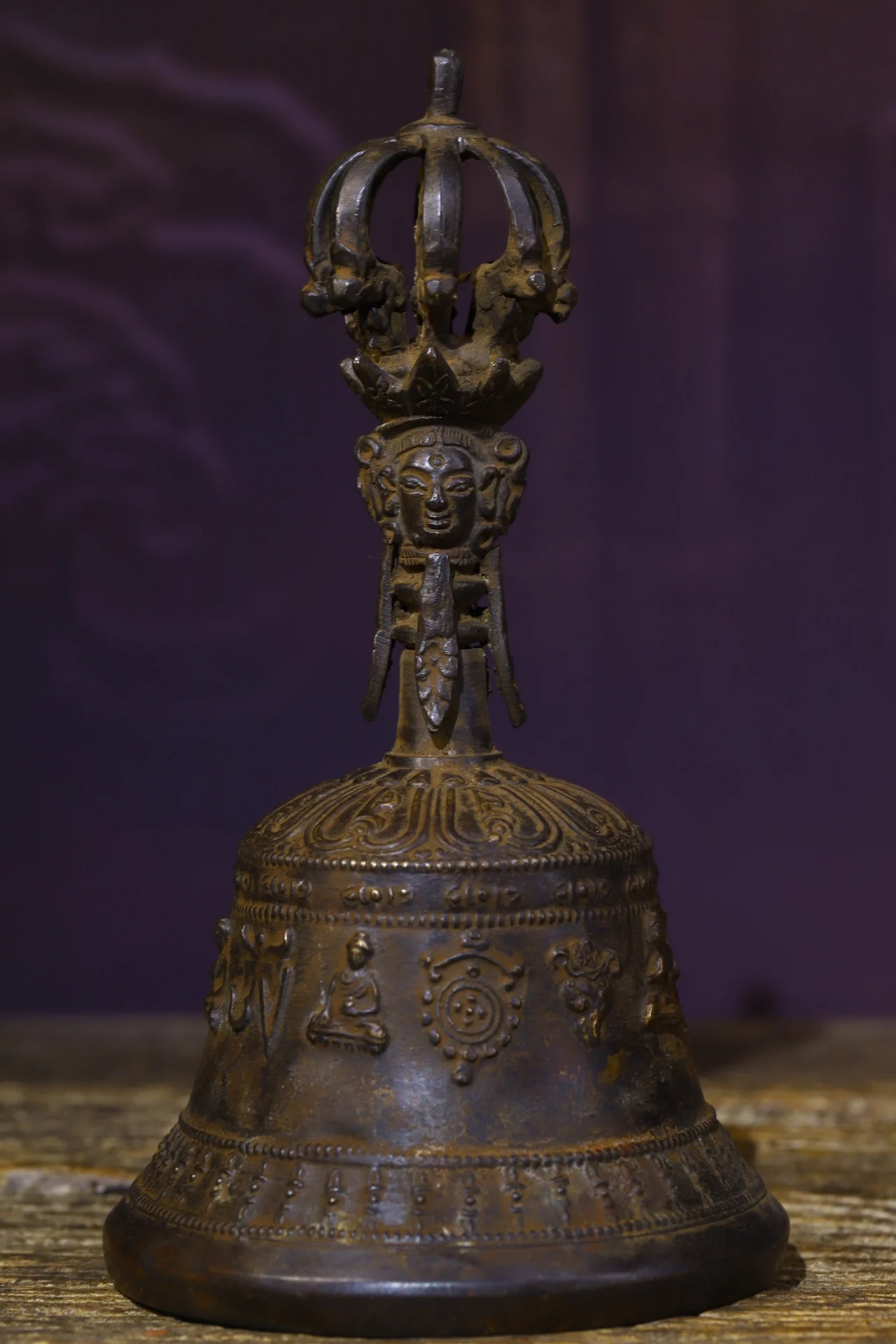 

7”Old China Collections Old Bronze Cinnabar Rattle Bell Three-sided Mahakala Eight treasures Bells Town House Exorcism