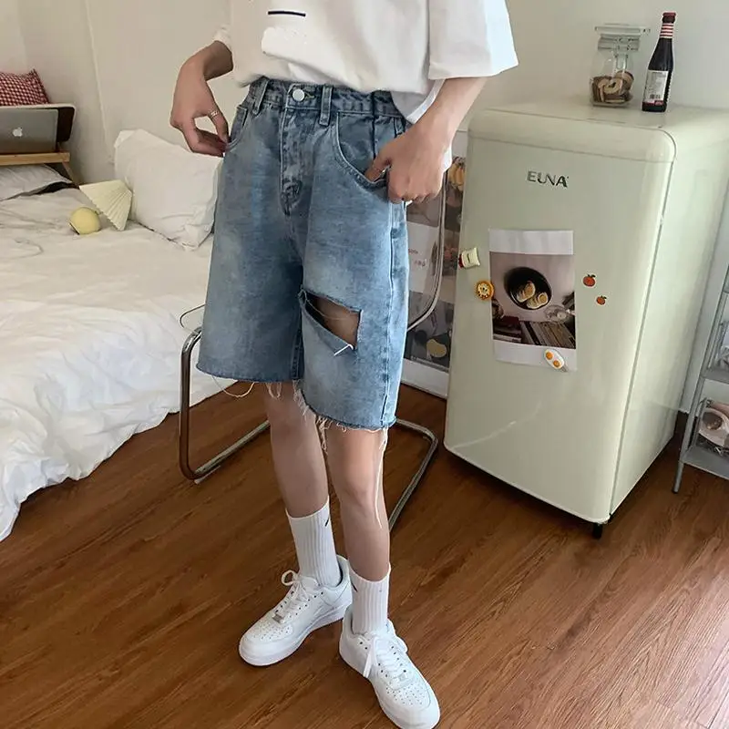 Frauen Shorts Hohe Taille Denim Knie Länge Alle-spiel Street Kühlen Loch Frauen Freizeit Chic Lose Elegante Gerade Dünne mode