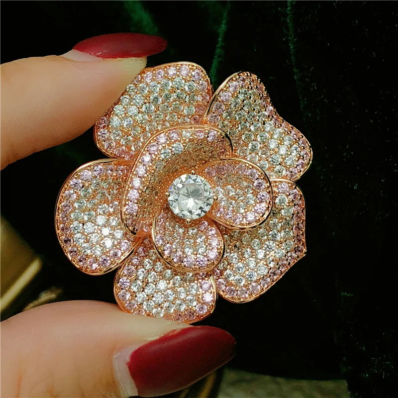 Vintage Brooches For Women Rose Gold Color Cubic Zirconia Rhinestone Floral Design Temperament Fine Jewelry Cloth Pin Gift