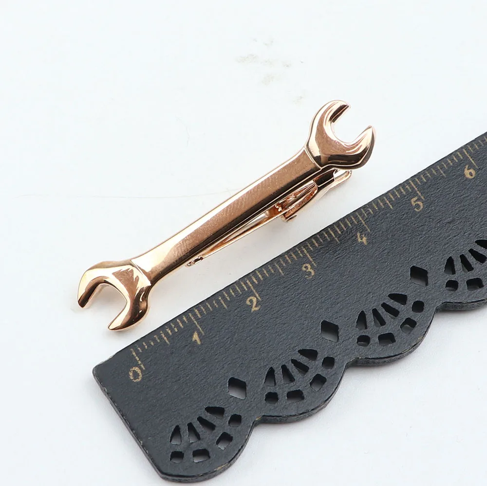 New Men\'s Tie Clip Bright Chrome Stainless Steel Saw Wrench Shovel Shape Jewelry Necktie Clips Pin Clasp Clamp Wedding Gifts