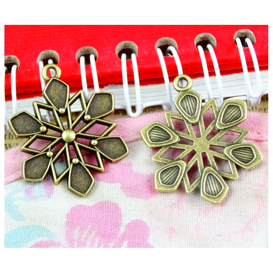 

30pcs Snowflake Pendant Charms DIY Jewelry Making Jewelry Findings Antique Bronze Color 29*22.9MM