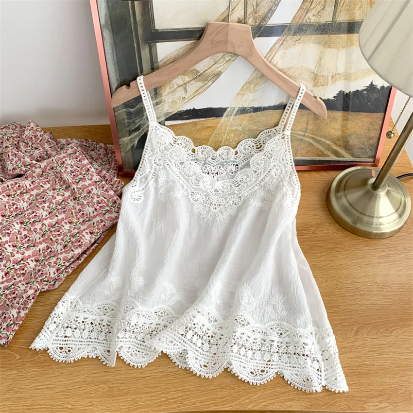 

New Spring Big Size Women Hollow Out Vest Solid Lace Tank Summer Outfits Lady White Tanks Sweety Girl Crop Tops Bottomings 1457