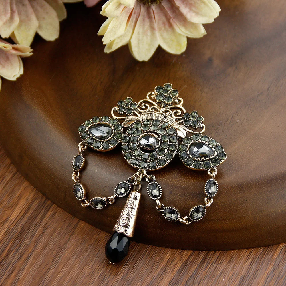 Sunspicems Elegent Grey Crystal Brooch For Women Vintage Morocco Algeria Turkey Wedding Jewelry Flower Hijab Lapel Pins Gift