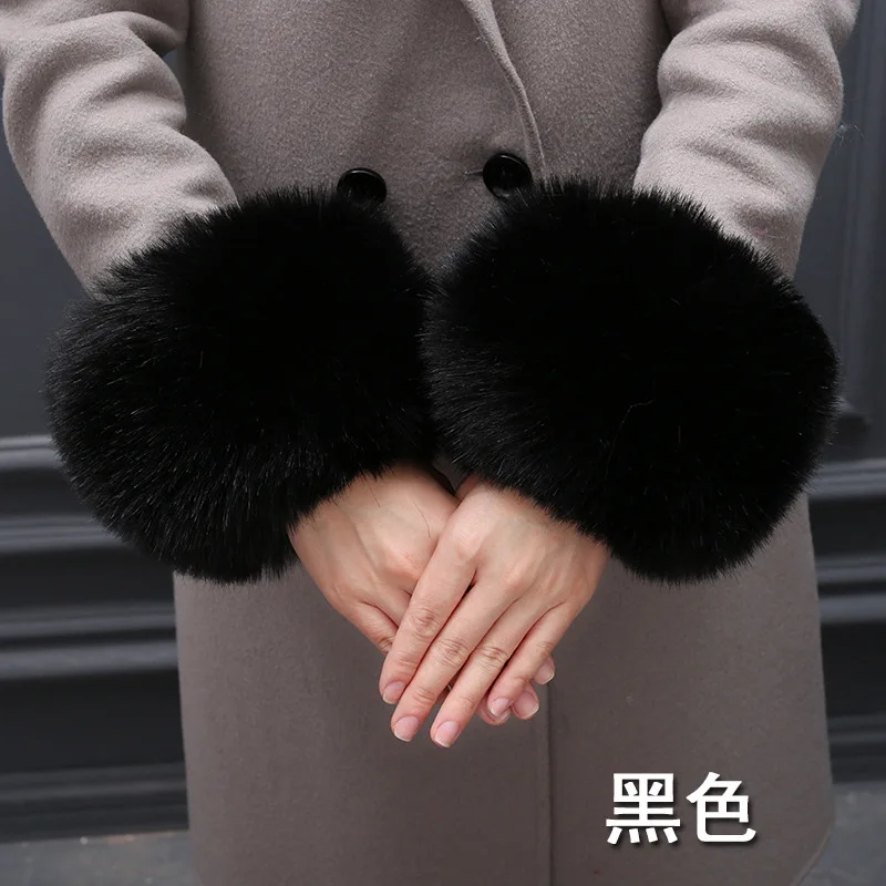 Elegant Faux Fur Hand Cuffs Women Faux Fox Rabbit Hair Short Wristbands Plush Bracelet Winter Female Arm Warmers For Women