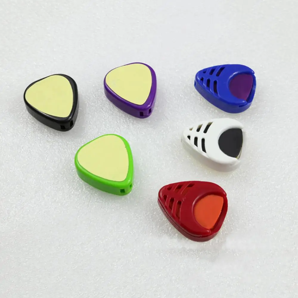 70% Hot Sale Guitar Pick Holder Plastic Plectrum Case Heart Shape Portable Acoustic Electric Guitar Picks Protect Case Cover