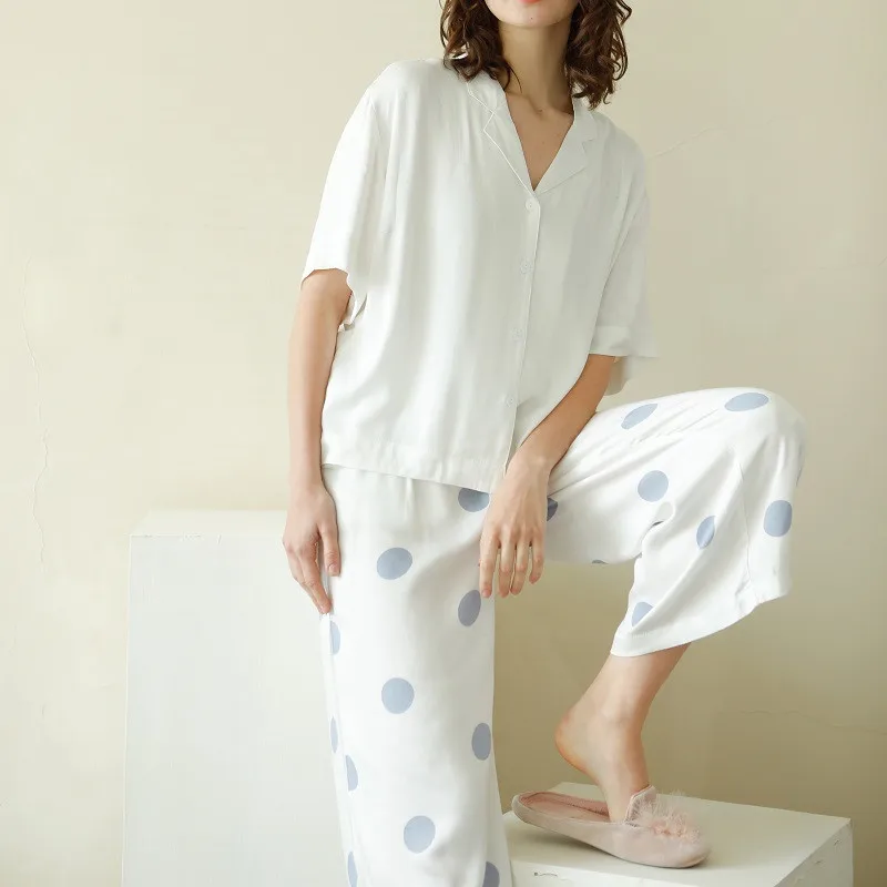 Summer Casual 100% Viscose Women\'s White Short Sleeve Pajama Sets Blue Dot Ankle-Length Pants Loose Comfortable Sleepwear Suits