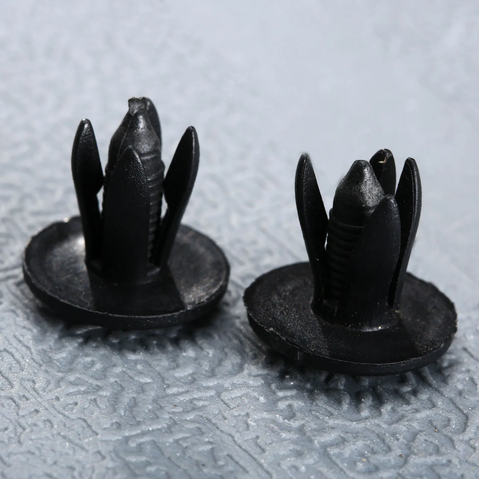 50 pièces Auto En Plastique Pare-chocs Fixations Rivet De Retenue de Type Poussoir Cache Moteur Fender Voiture garniture de porte Panneau Clip Pour Toyota