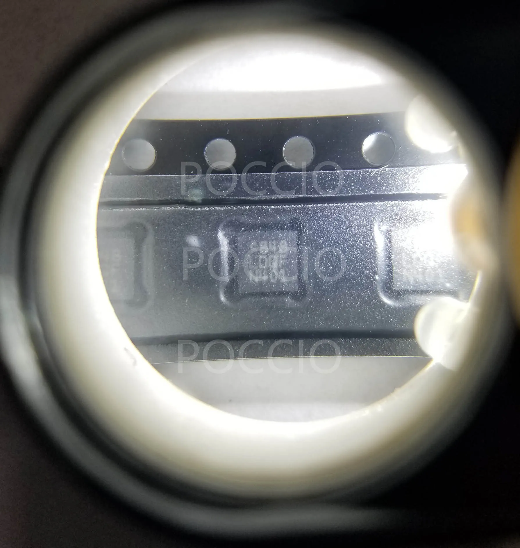 LTC3569EFE LTC3569IFE LTC3569EUD LTC3569IUD LTC3569 - Regulador Buck Triplo com 1,2A e duas saídas de 600mA