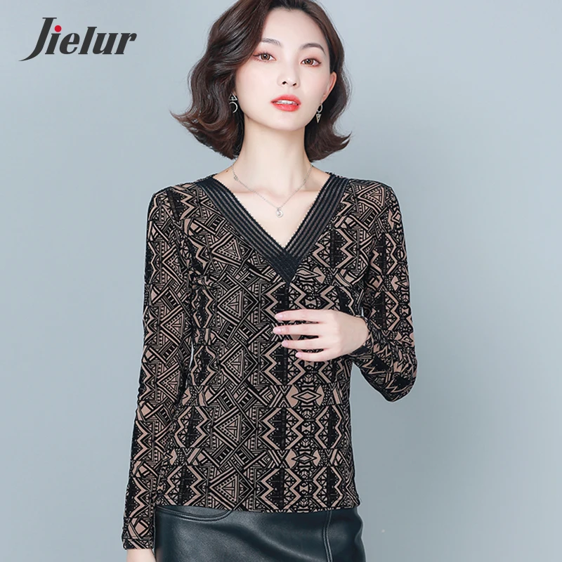 Jielur V-neck T-shirt Women Lace New Autumn Winter Basic Primer Tee Tops Slim Tshirt Chic Femme Korean Print T Shirt M-3XL