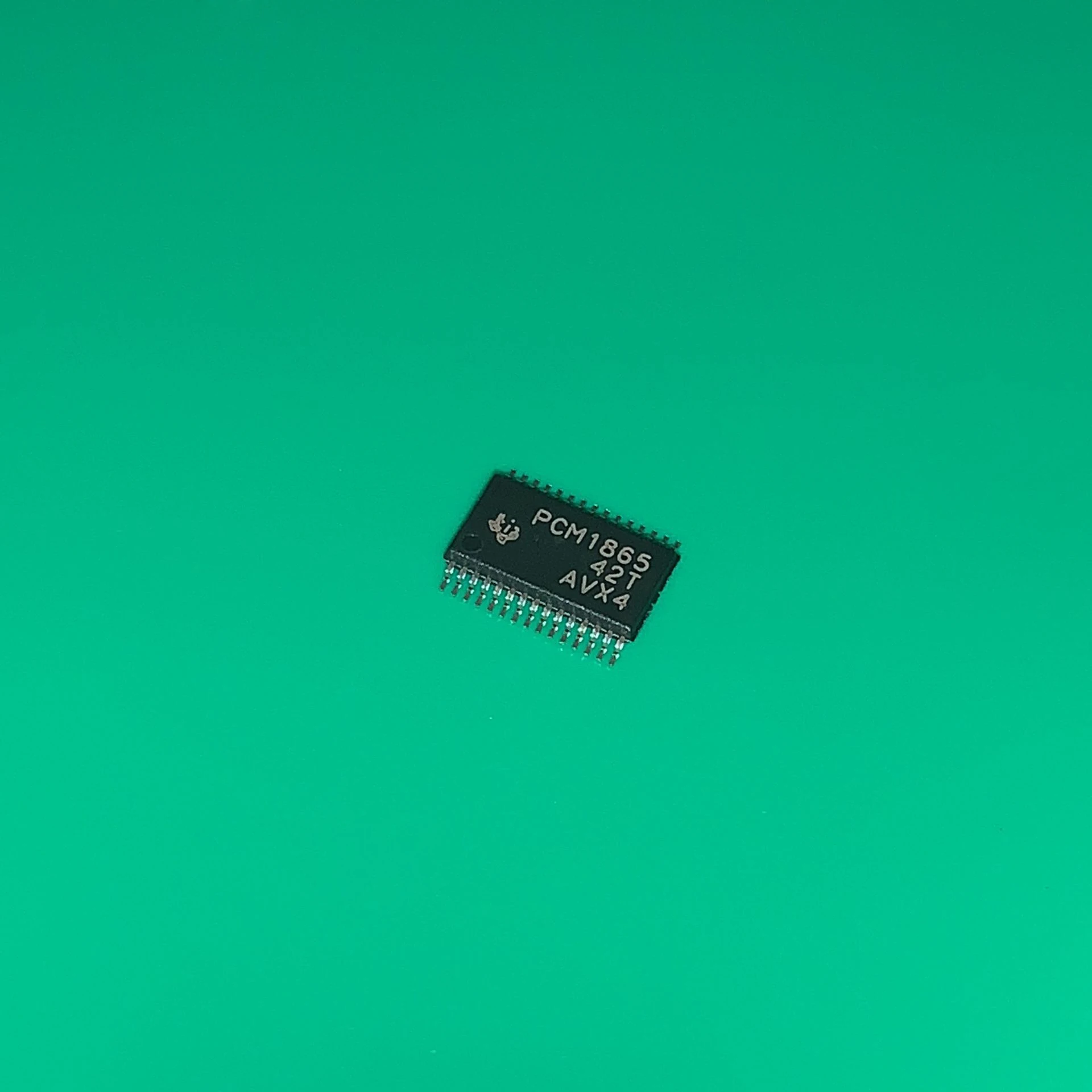 

PCM1865DBTR TSSOP30 PCM1865 DBTR IC ADC/AUDIO 24BIT 192K 30TSSOP PCM1865DBR 1865DBTR 1865DBR 1865