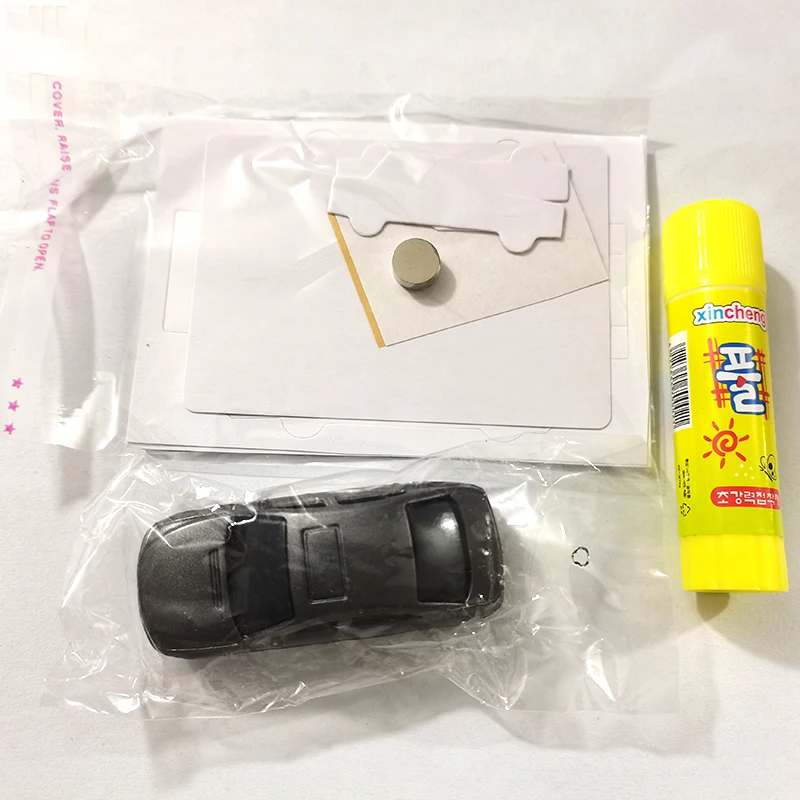 Appearing Car Magic Tricks Card to Paper Car Magician Close-Up Gimmick Props Accessories Illusion Funny Toy