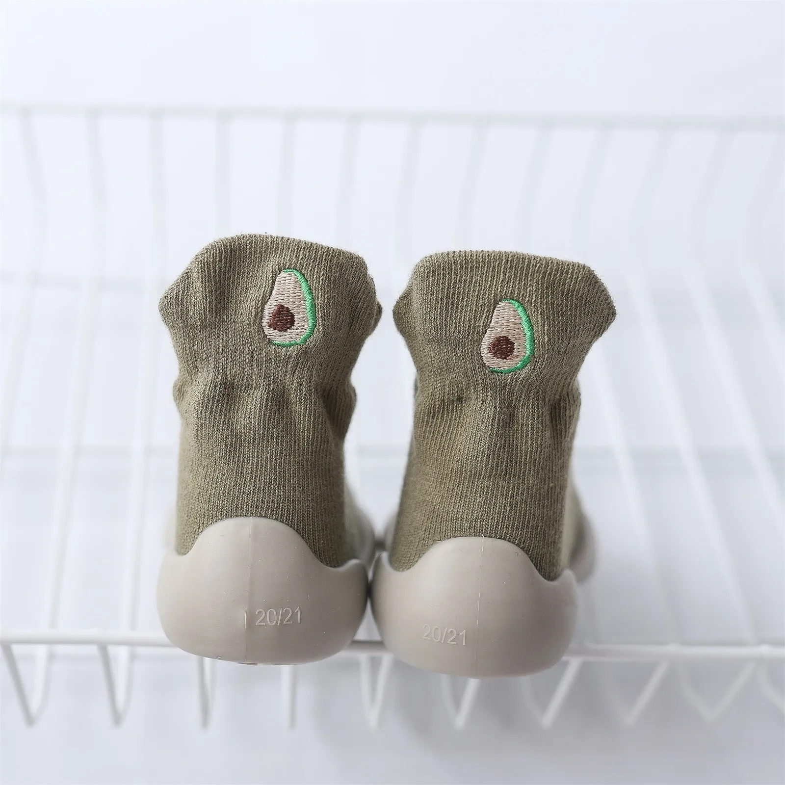 

2021 Baby Shoes Yellow Cartoon Infant Anti-skid Floor Socks Print Children's Rubber Sole Shoes Kids Toddler Fashion Sock Shoes