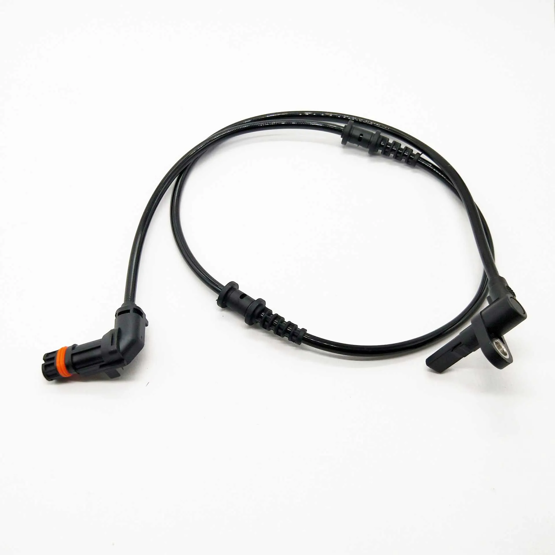 

SMD 4PCS ABS sensor front L/R for MERCEDES VIANO (W639), VITO / MIXTO (W639), VITO (W639) 2.0 A6395401017 A6395400417