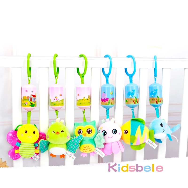 아기 딸랑이 봉제 장난감 0-12 개월 아기 Teether 유아용 침대 모바일 유모차 장난감 부드러운 매달려 만화 동물 손 떨고 벨