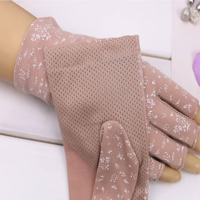 Women Summer Thin Cotton Printing Fingerless Cycling Non-slip Breathable Sunscreen Driving Gloves