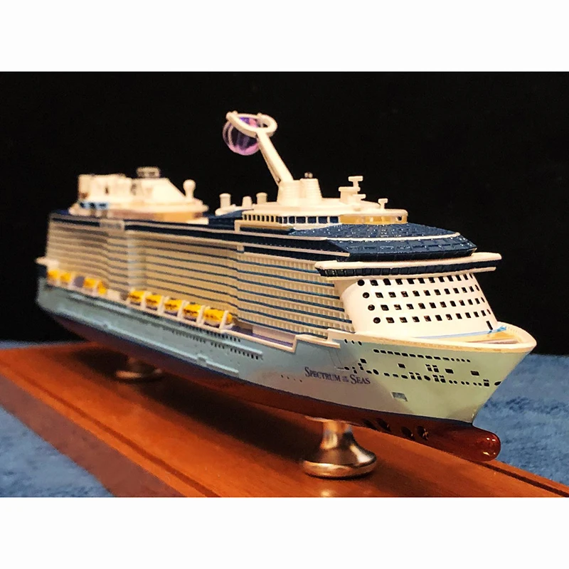 40 Cm Cruise Ship Model 1: 900 Ocean Spectra Simulation Luxury Cruise Ship Exquisite Decoration Gift Model