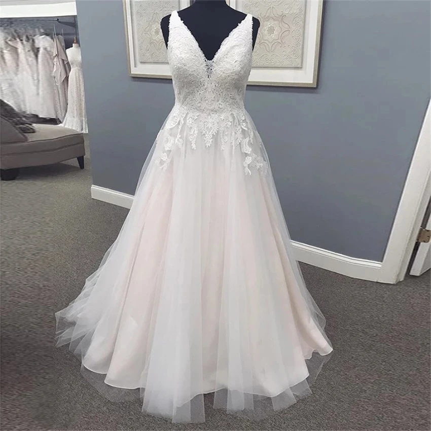 

Angelsbridep V-Neck Tulle A-line Wedding Dress Vestidos De Novia Fashion Appliques Court Train Robe De Mariée Formal Bride Dress