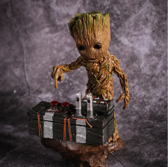 

Marvel Guardians Of The Galaxy Groot Avengers Cute Baby Tree Man PVC Action Figure Toys 20cm