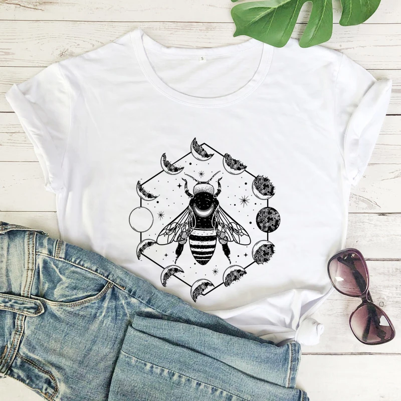 Mystical Moon Phases Bee T-shirt Aesthetic Hipster Astronomy Witch Tshirt Vintage Women Graphic Farming Tee Shirt Top