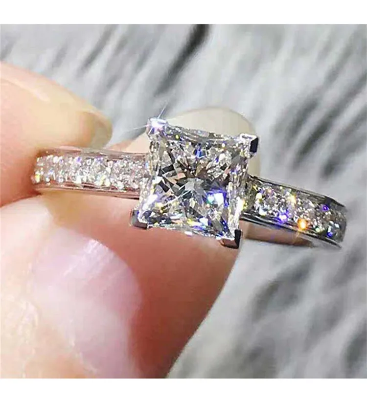 CC Rings for women Wedding Jewelry Shining Square Design Luxury Bridal Elegant Accessories Engagement Party Inlay CC631