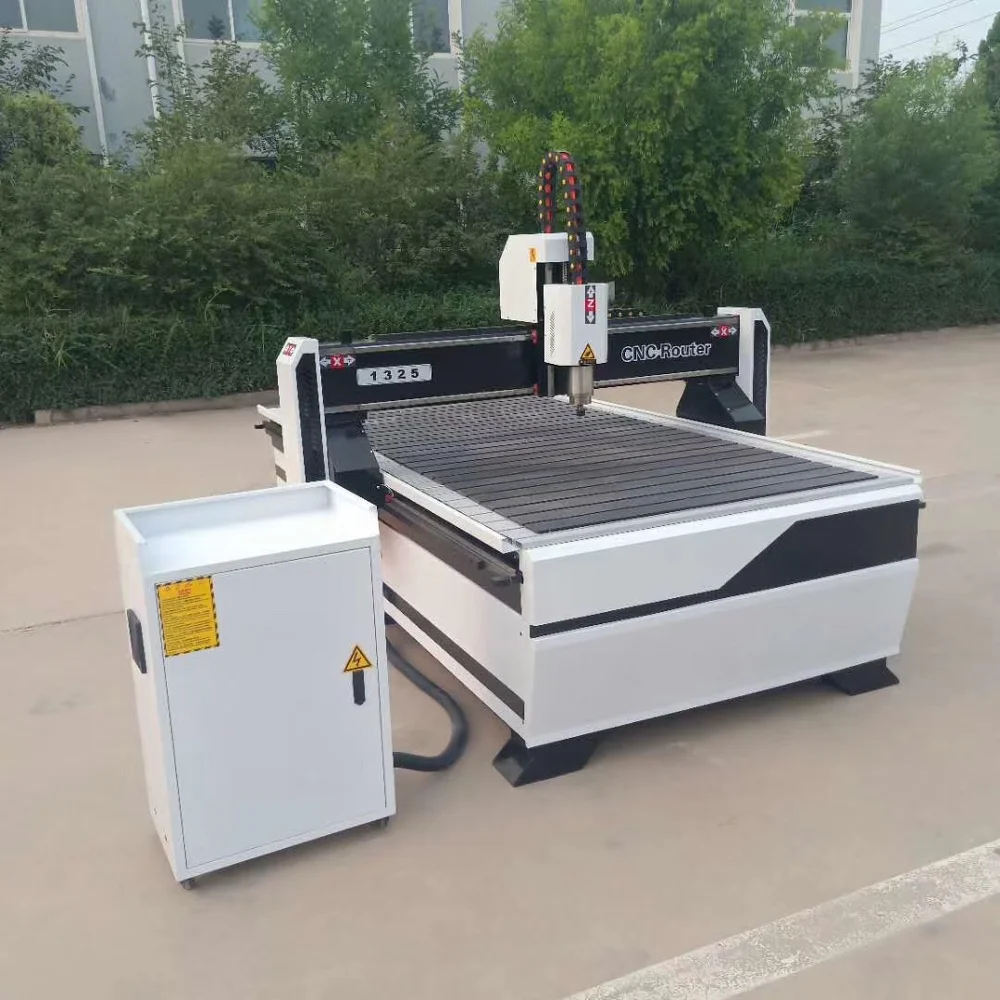 Best Price 1325 CNC Router Advertisement Engraving Machine For Wood Design Door Frame Making CNC Router For Solid Wood