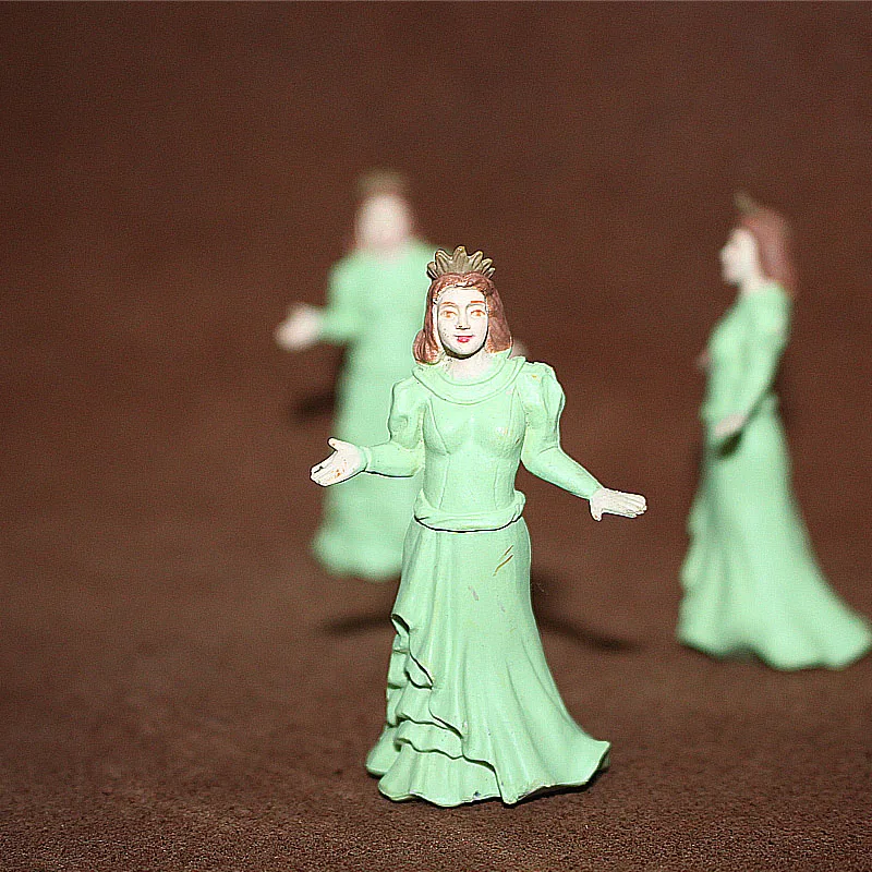 Miniatures Medieval Magician Mage Witch Ornaments Simulation Action Figures Princess King Model Figurine Fairy Garden Decor Toys