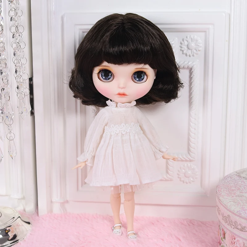 

ICY DBS Blyth doll white skin joint body Black hair Hand-painted face panels, long eyelashes and sleepy eye.NO.BL950