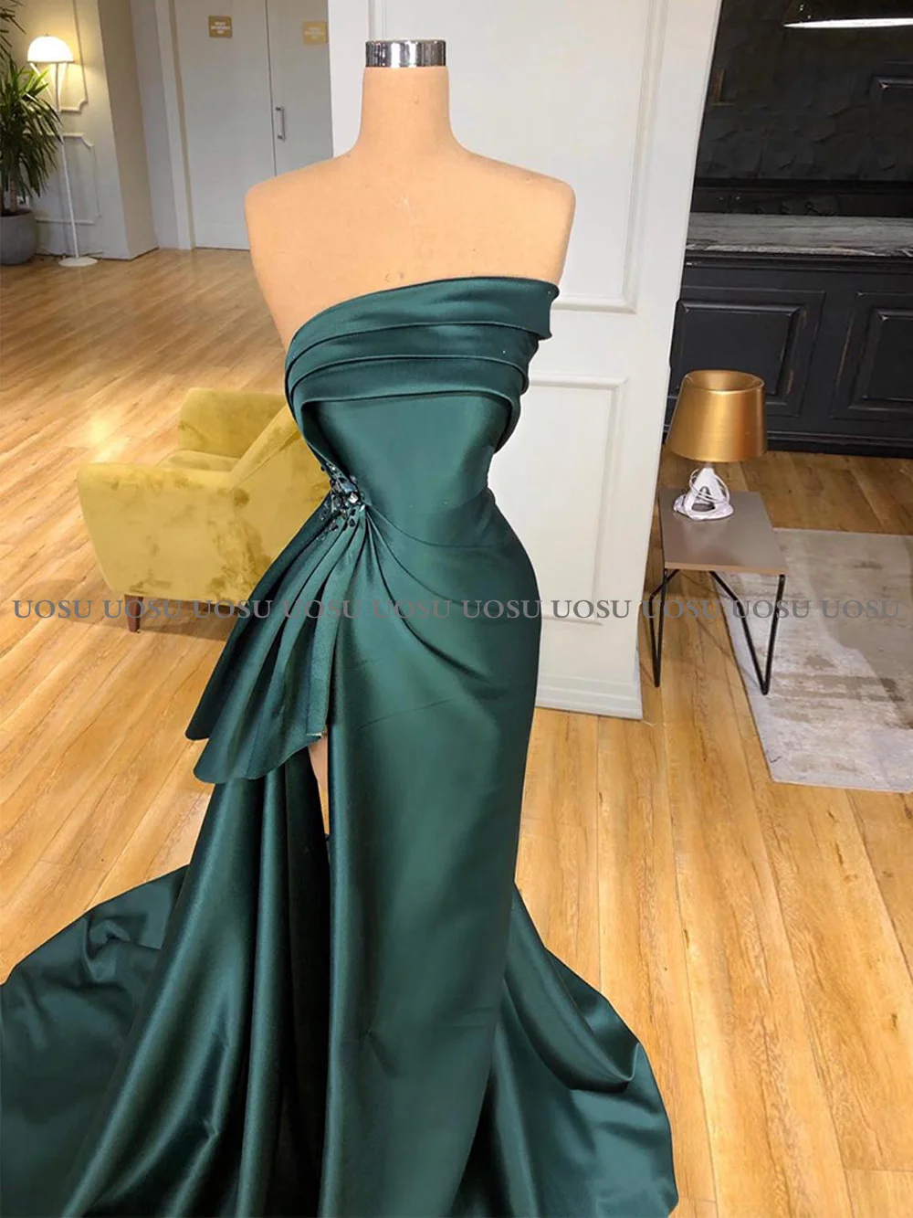 Emerald Green Formal Evening Dress Party Gowns Strapless Sleeveless Stones Sweep Train Satin Prom Dresses Robe Soiree