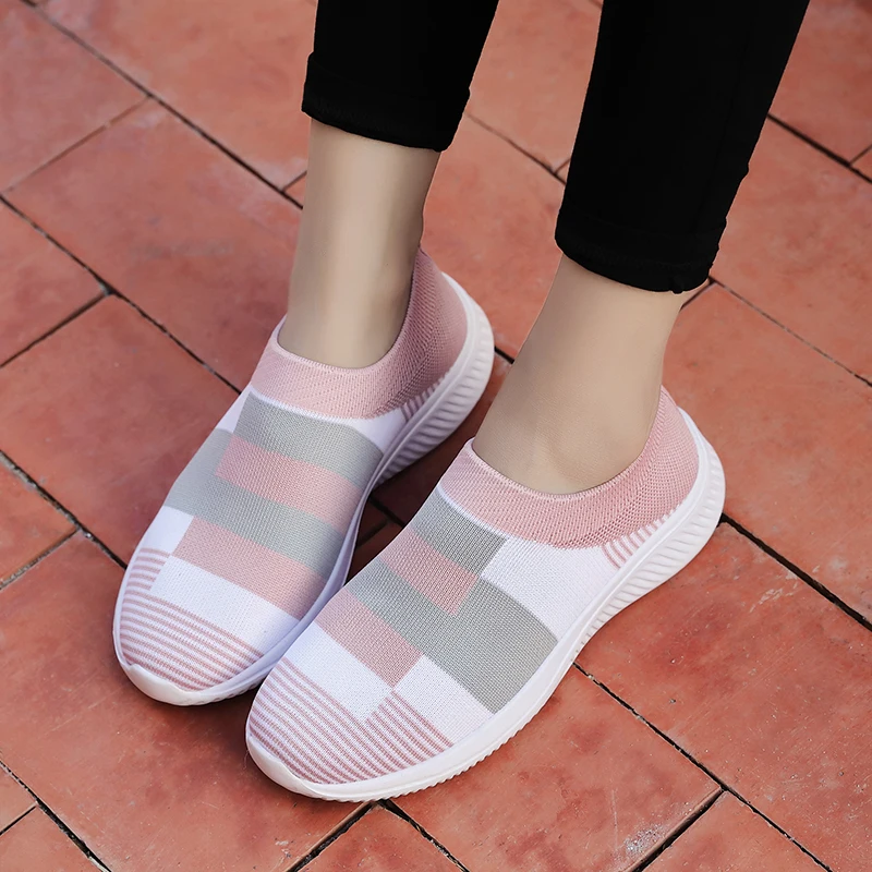 Sneakers Women Walking Shoes Woman Lightweight Loafers Tennis Casual Ladies Fashion Slip on Sock Vulcanized Shoes Plus Size 2021