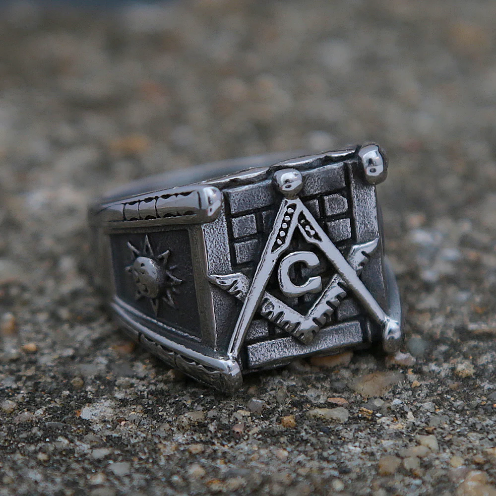 Vintage Masonic Letter Ring Classic Moon and Sun Stamp Stainless Steel Biker Ring For Men Punk Amulet Jewelry Gift Wholesale