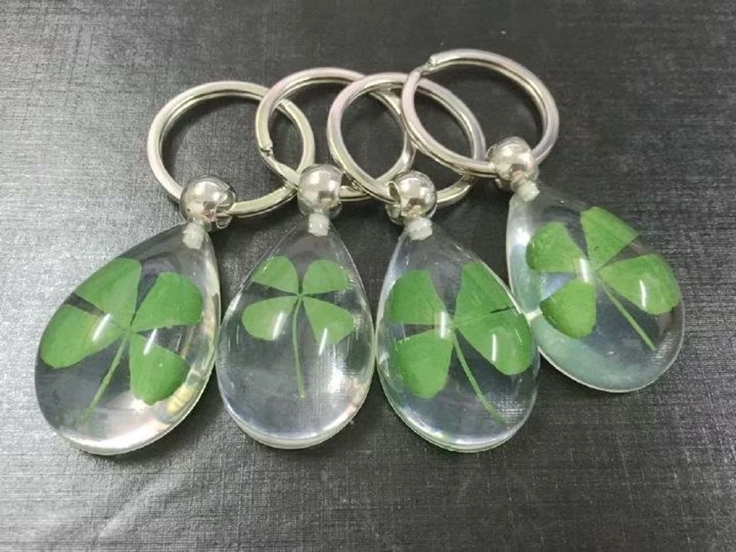 16 pcs fashion Four Leaf Clover Real Shamrock Drop Keychain