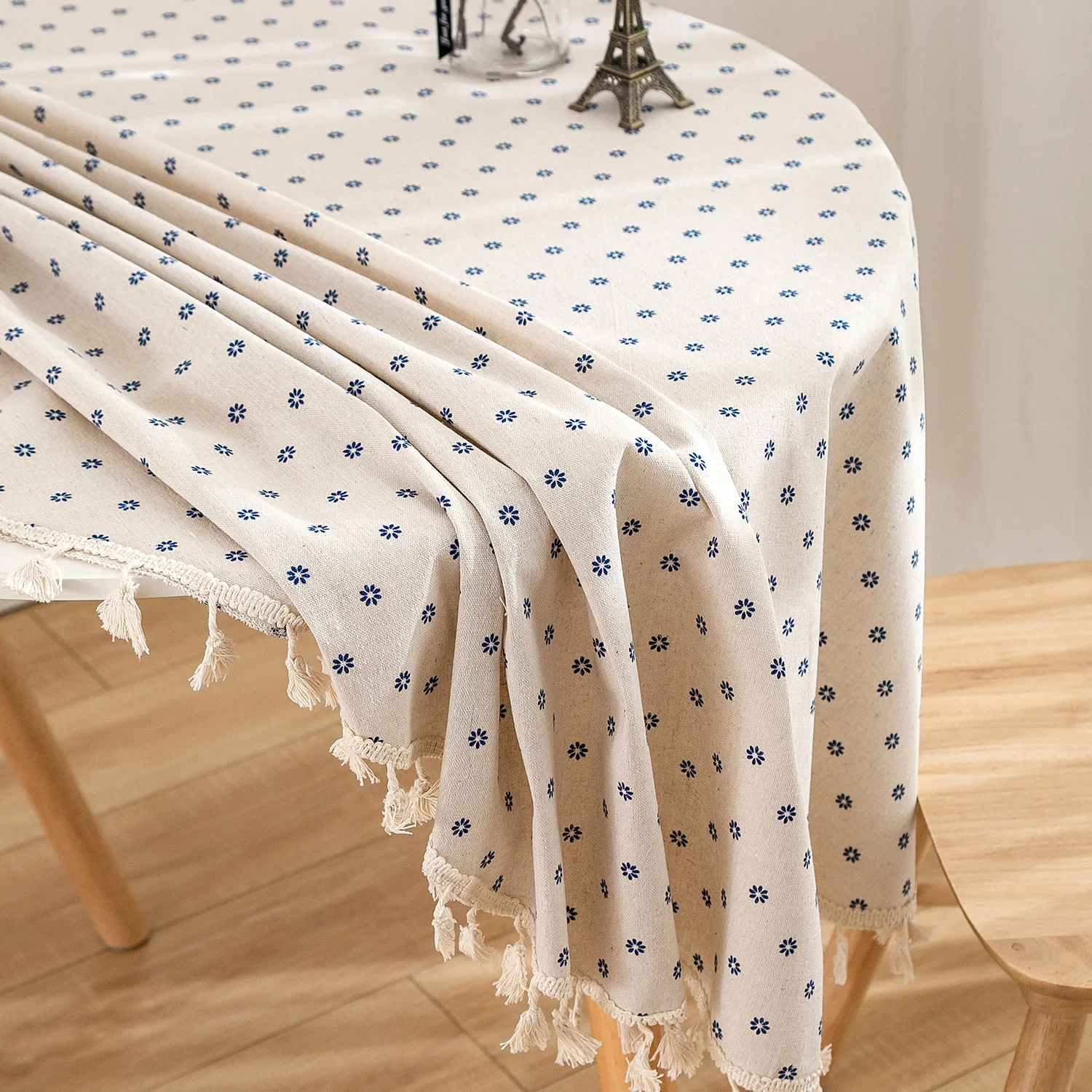 Blue Daisy Printed Garden Cotton Linen Round Tablecloth Household Cover Towel Tassel Lace Small Chrysanthemum Broom Table Cloth
