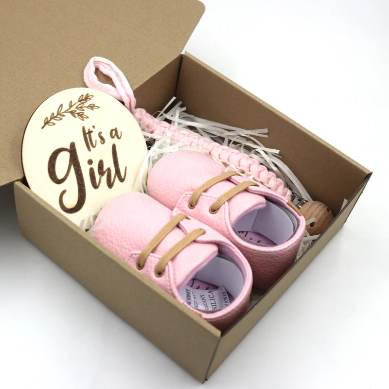 Baby Newborn Gift Set PU Leather Shoes Teether Pacifier Clip Baby Milestones Photography Accessories