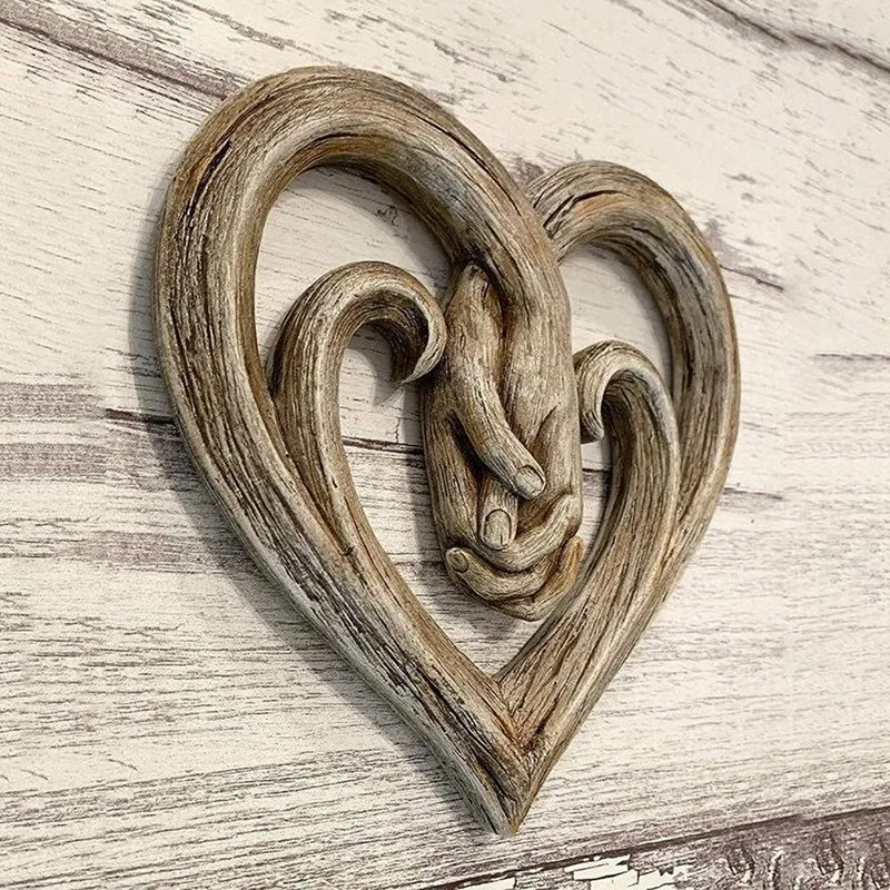 NEW-Wooden Heart Holding Hands Wall Decor Sculpture Wall Art Handshake Pendant Craft Statue for Home Office Wall Decorations