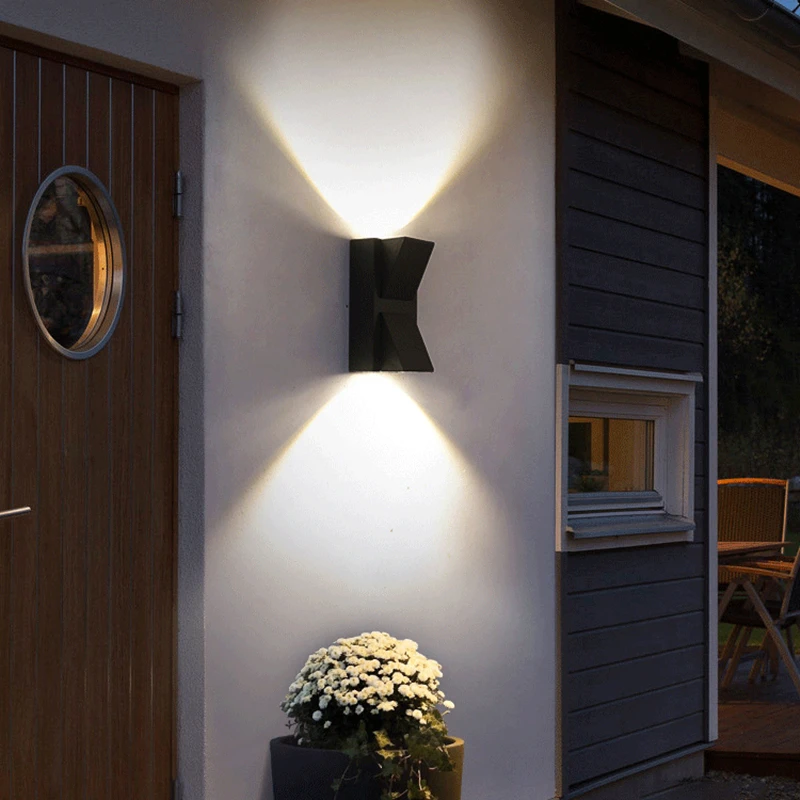 Outdoor Up Down Led Wall Lamp Waterproof Building Exterior Gate Balcony Garden Asile Sconce Villa Decorative Porch Light