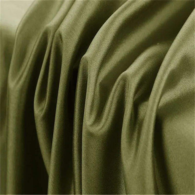 Organic Silk Blend Wool Satin Luxury Fabric for High Fashion Women Clothes Coat in Solid Color