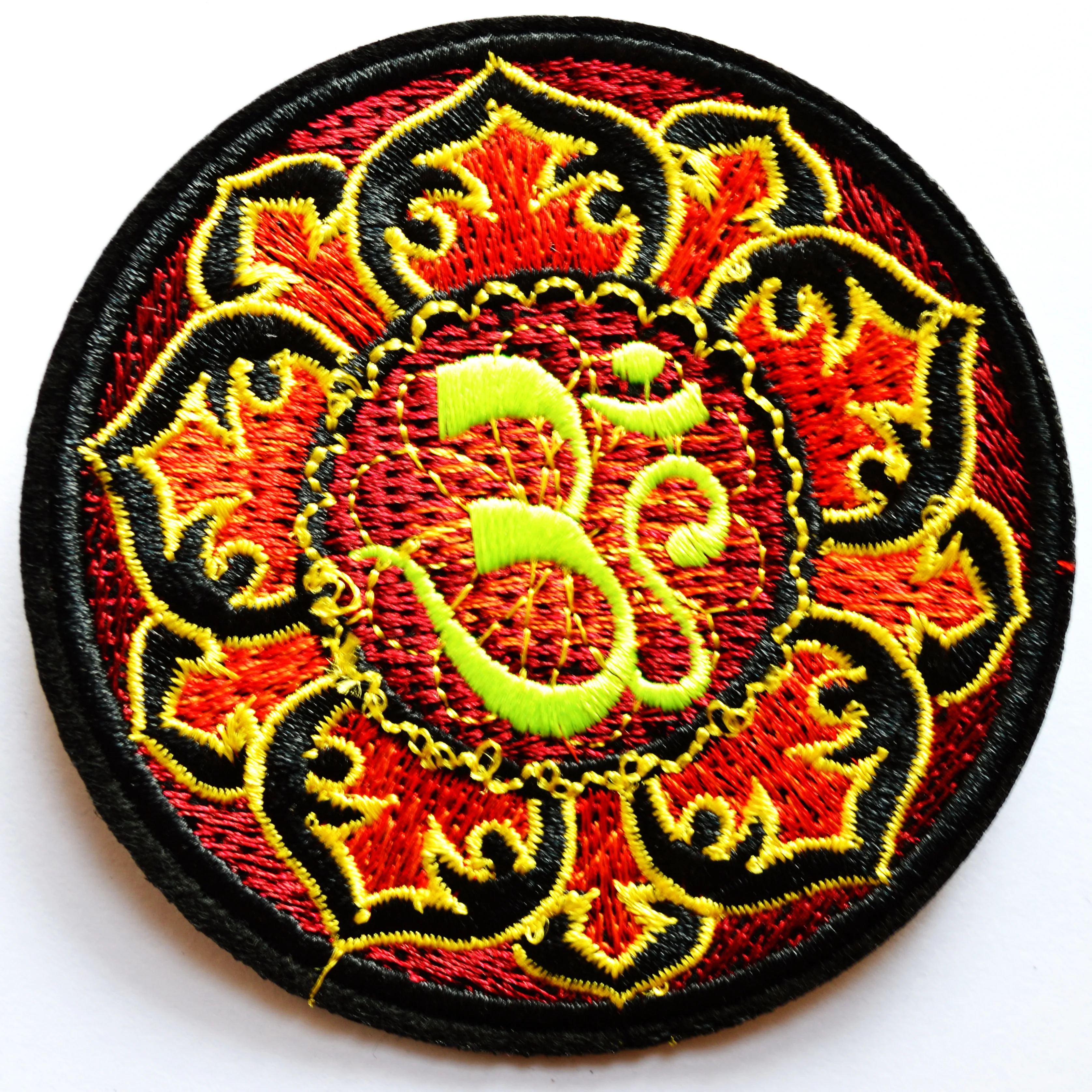 

New ! Aum om infinity hindu yoga indian lotus retro hippie applique iron-on patch