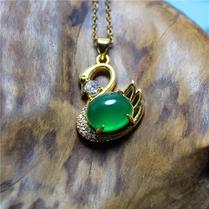 Liemjee Fashion Personality Punk Party Jewelry Green Agate Swan Necklace For Women Feature Namour Charm Gift All Seasons