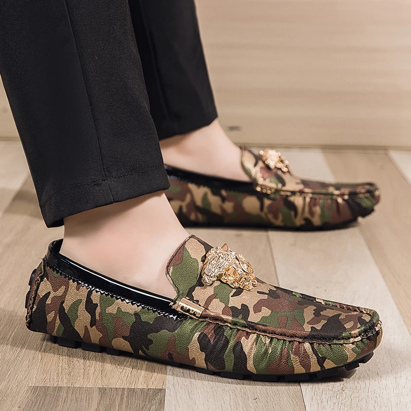 Designer Men’s Flats Women Moccasins Plus Size 36~48 Men Camouflage Peas Loafers High Quality Leather Male Driving Casual Shoes