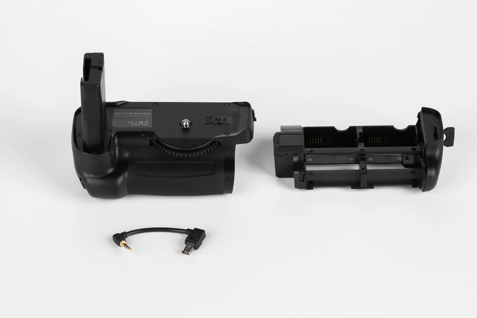 Battery Handgrip Holder for Nikon D5500/D5600 DSLR Camera BG-2T