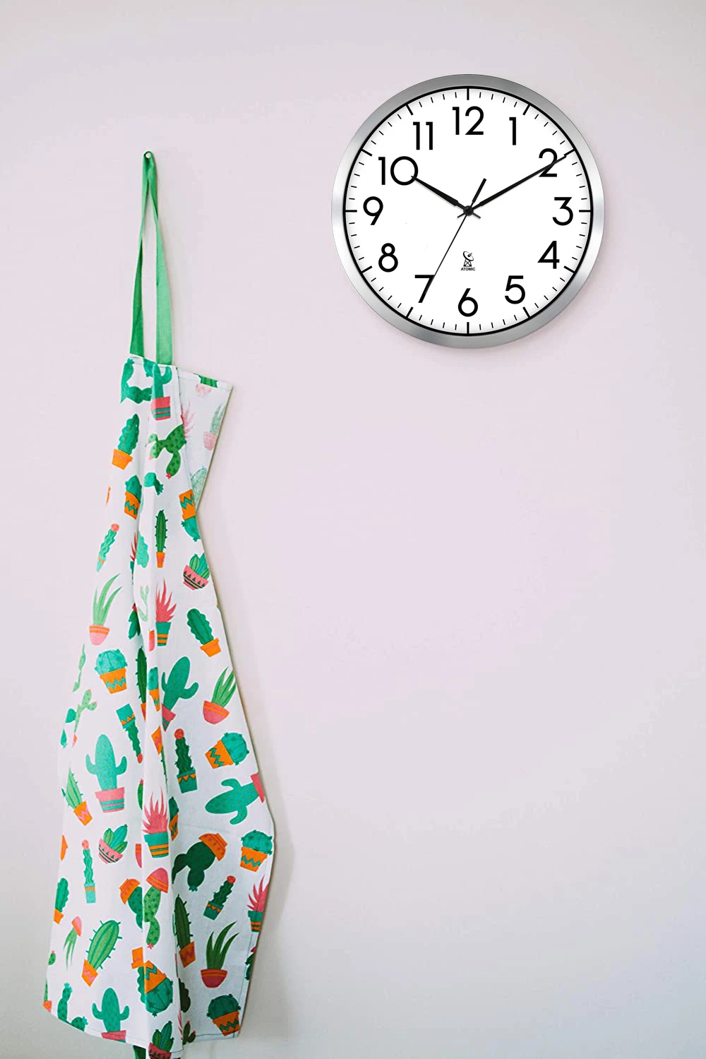 12 بوصة راديو مستدير تسيطر ساعات الكوارتز غرفة المعيشة إطار معدني Ntp الفاخرة الحديثة ساعة الحائط