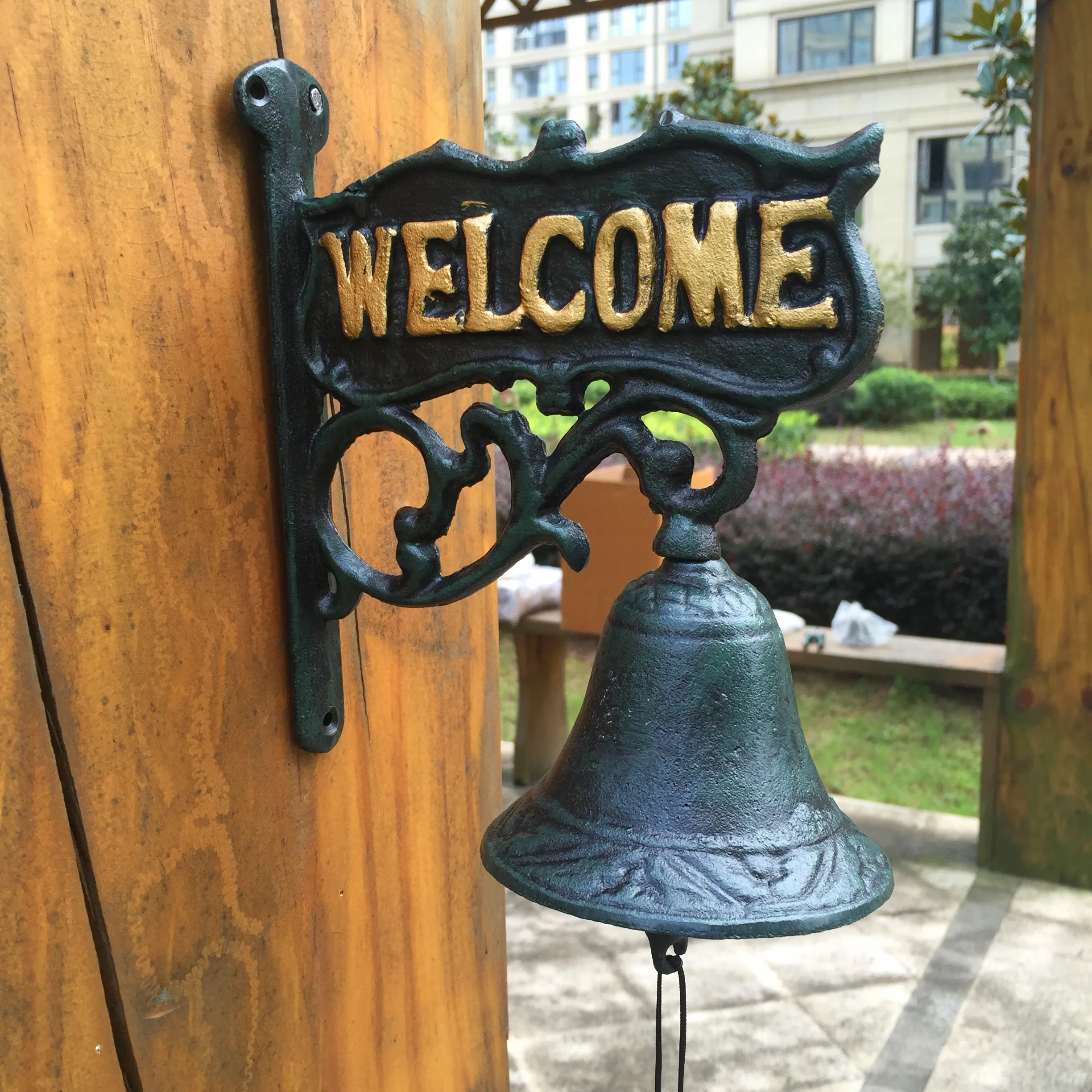 Heavy Duty Cast Iron Wall Hanging Bell Welcome Sign - Decorative Vintage Green Flower Vine Manually Shaking Doorbell