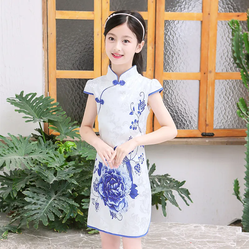 무료 배송 중국어 키즈 어린이 꽃 Cheongsam 복장 소녀 Qipao 가짜 실크 옷 공작 민소매 슬림 전통 드레스