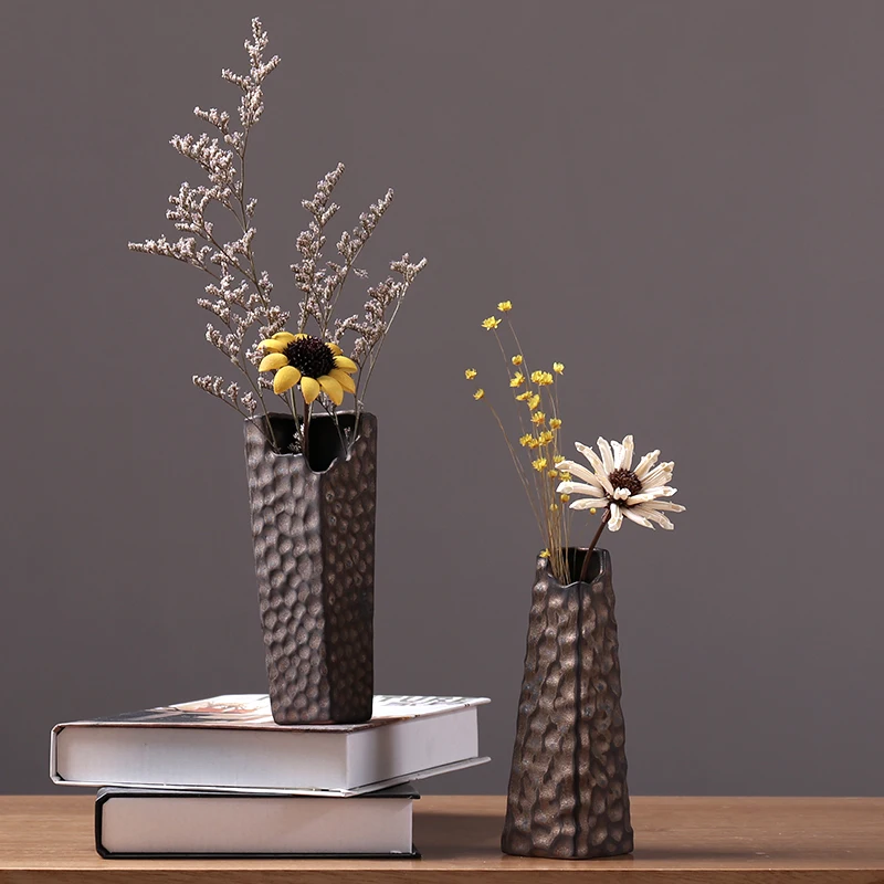 Ceramic vase and dried flower decoration, retro literary European style small gypsophila living room flower arrangement