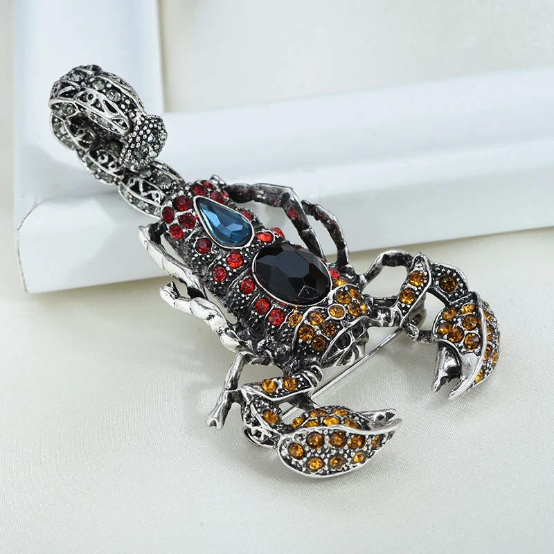 Brooch Scorpion брошь скорпион Women Animal Insect Pins Pendant Rhinestone Crystal Broche Femme Party Jewelry Hip Pop Kpop Goth