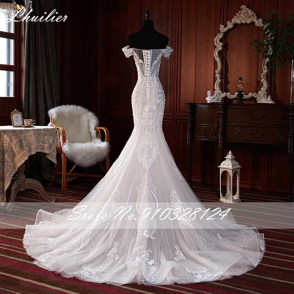 Lhuilier Customized Boat Neck Mermaid Wedding Dress See Through Floor Length Lace Appliques Shiny Bridal Dress with Court Train