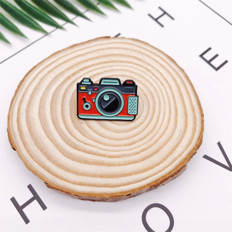 Cartoon Creative Photography Lovers Camera Camera Enamel Brooch Red Green Gray Alloy Badge Clothes Bag Cute Pin Jewelry Gift