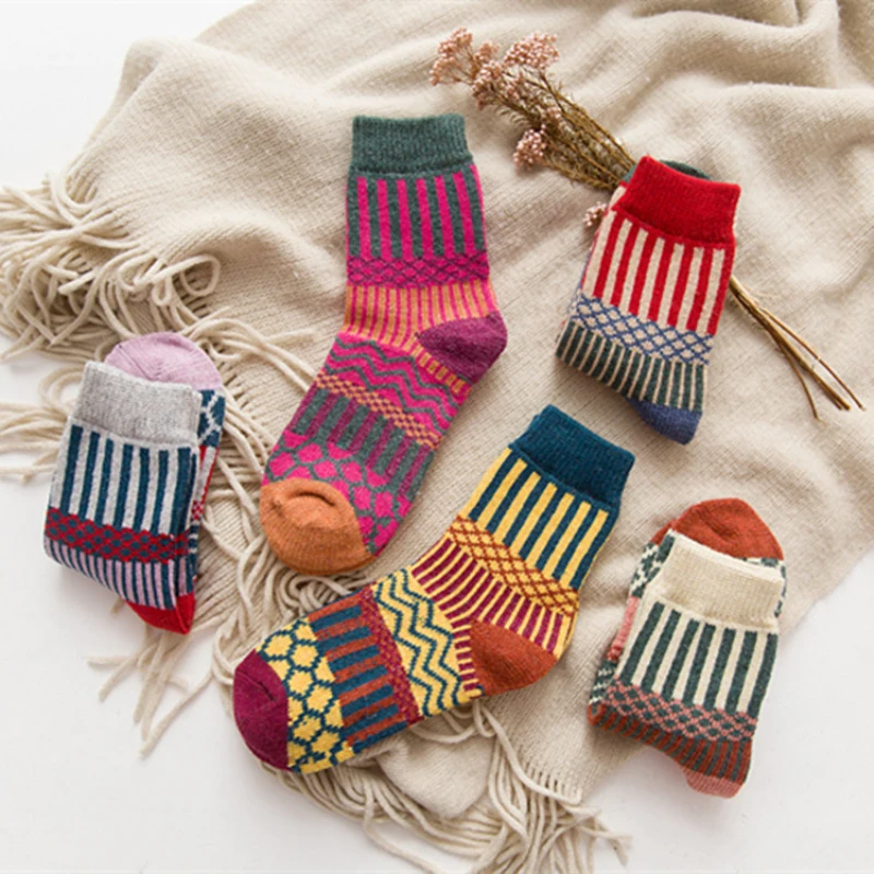 Autumn Winter Cashmere Socks Women Socks Double Needle Thickening And Warmth Ladies Rabbit Wool Socks Vertical Strips Literary